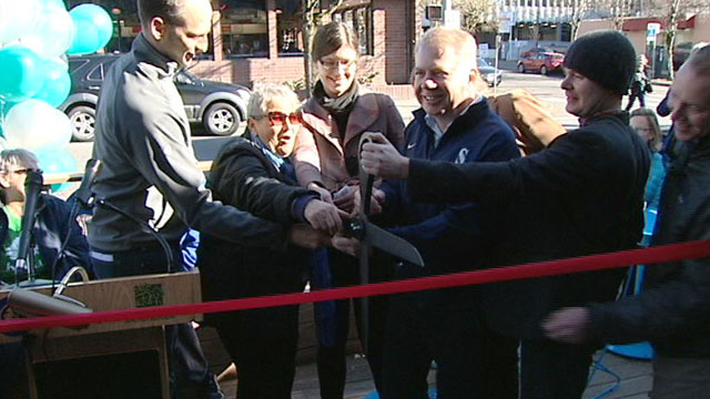 Mayor Murray celebrates the opening of Seattle’s sixth parklet 2/21/15
