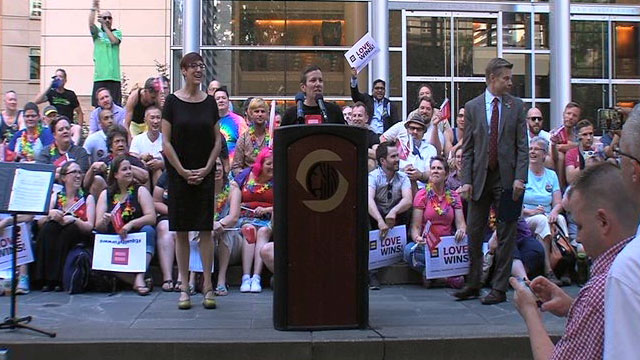 Mayor Murray leads community to rally at Federal Courthouse 6/26/15