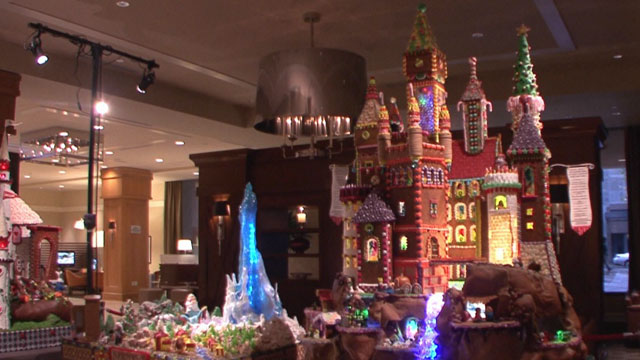 CityStream: Gingerbread Houses