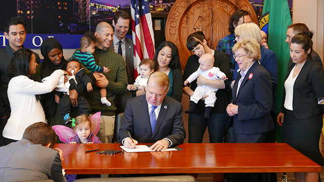 Mayor Murray signs paid family & parental leave legislation