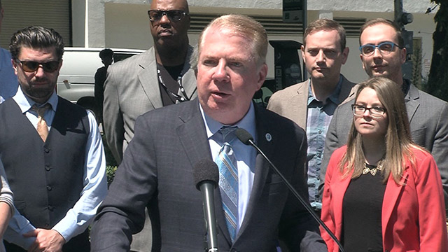 Mayor Murray unveils arts, affordability, growth plan for Uptown