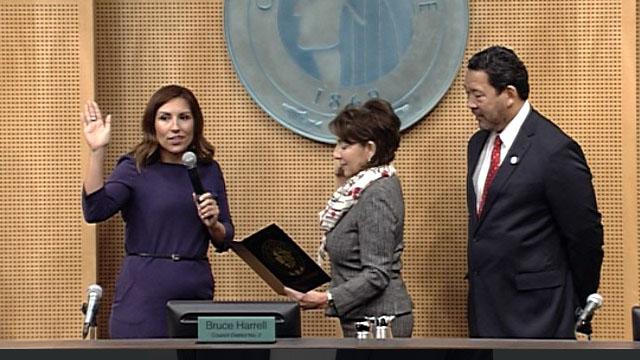 Teresa Mosqueda is sworn-in as Seattle City Councilmember