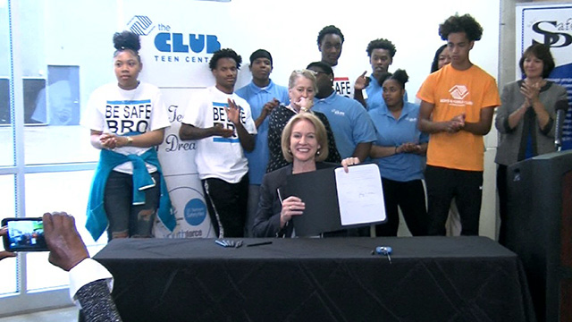 Mayor Durkan signs ORCA Opportunity legislation