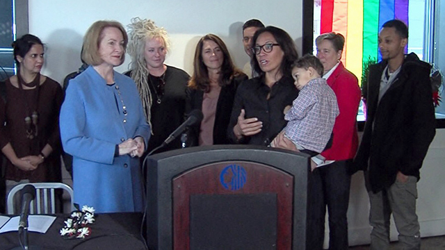 Executive order supporting small businesses signed by Mayor Durkan