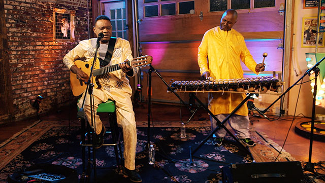 Art Zone: Alpha Yaya Diallo performs 'Dunia'