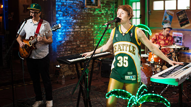 Warren Dunes performs "Come Find Me"