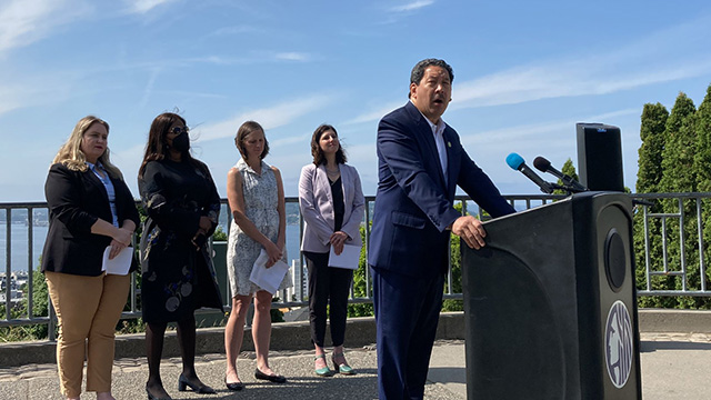 Mayor announces new policy to reduce emissions through clean buildings