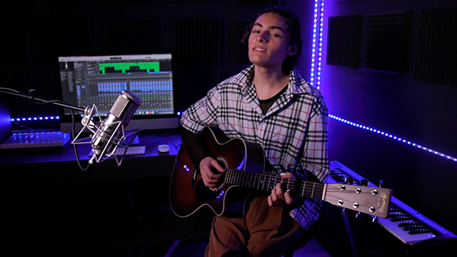 Art Zone: Rising star Benicio Bryant performs “I CAN’T DANCE TO THIS"