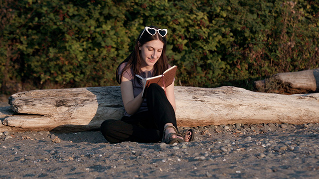 Art Zone: Willa Barnett