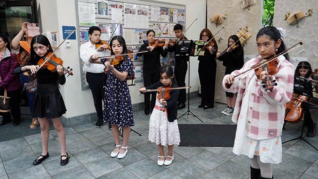 Orquesta Northwest strikes a chord wtih young Latino musicians on Explore Videos Page Orquesta Northwest strikes a chord wtih young Latino musicians